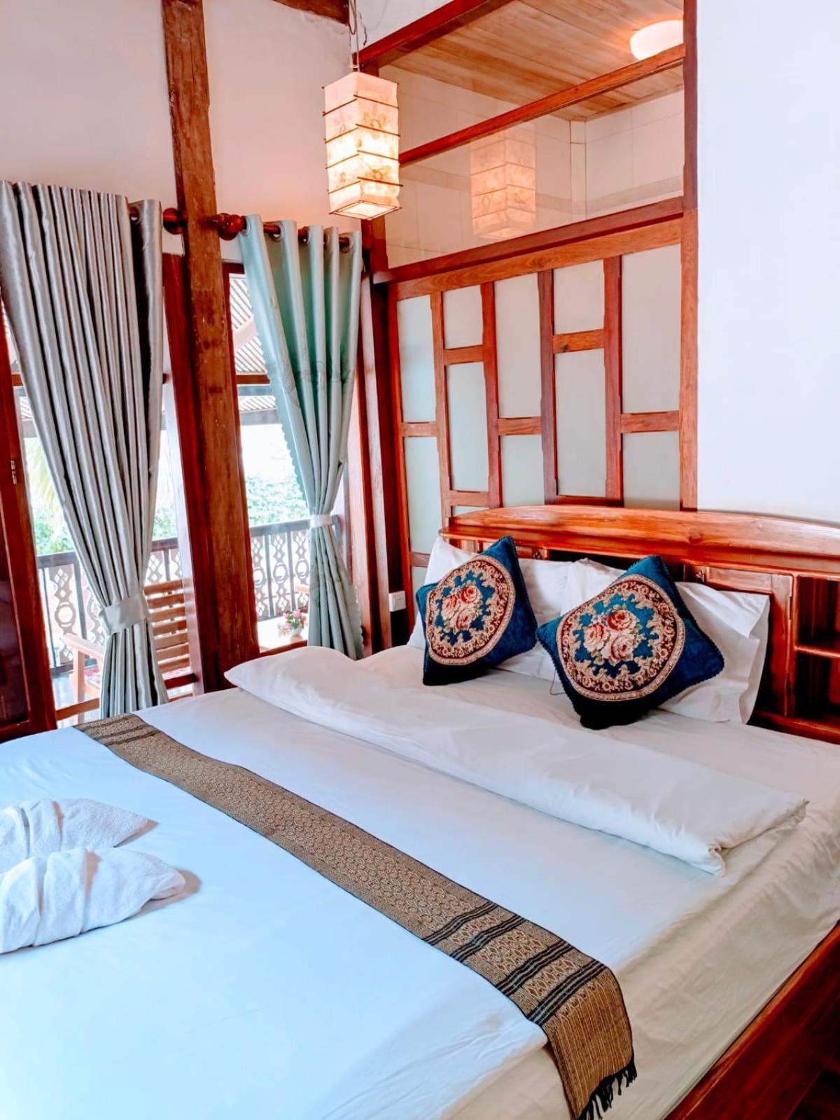Ireenkevin Guesthouse Луанг Прабанг Екстериор снимка