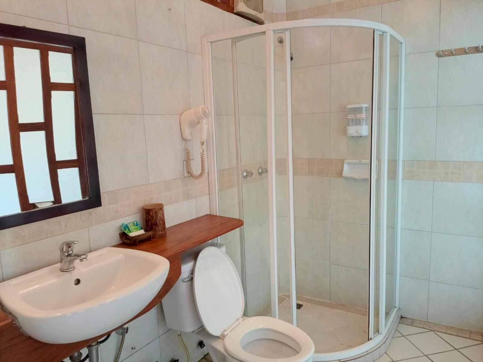 Ireenkevin Guesthouse Луанг Прабанг Екстериор снимка